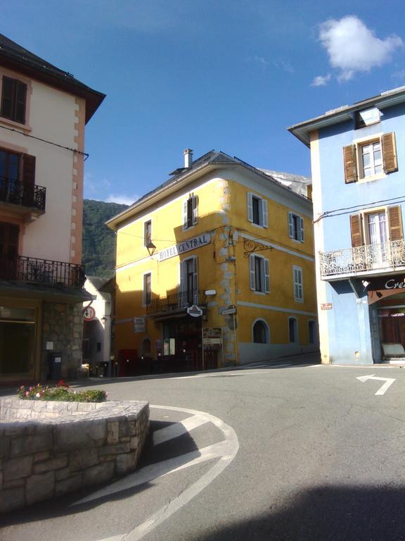 Hotel Central Saint-Pierre-d'Albigny Exterior photo